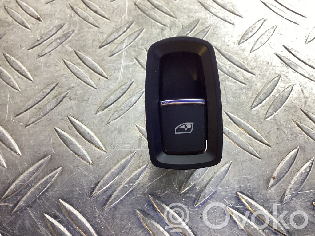 Porsche Cayenne (92A) Electric window control switch 