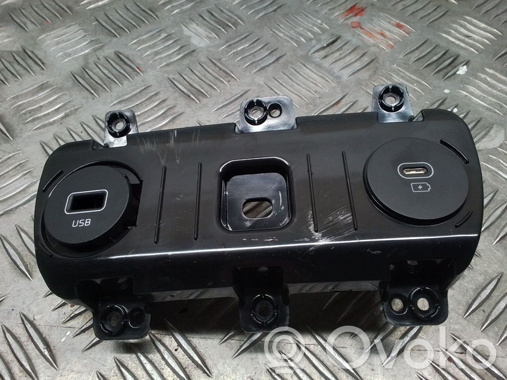 KIA EV6 USB socket connector 