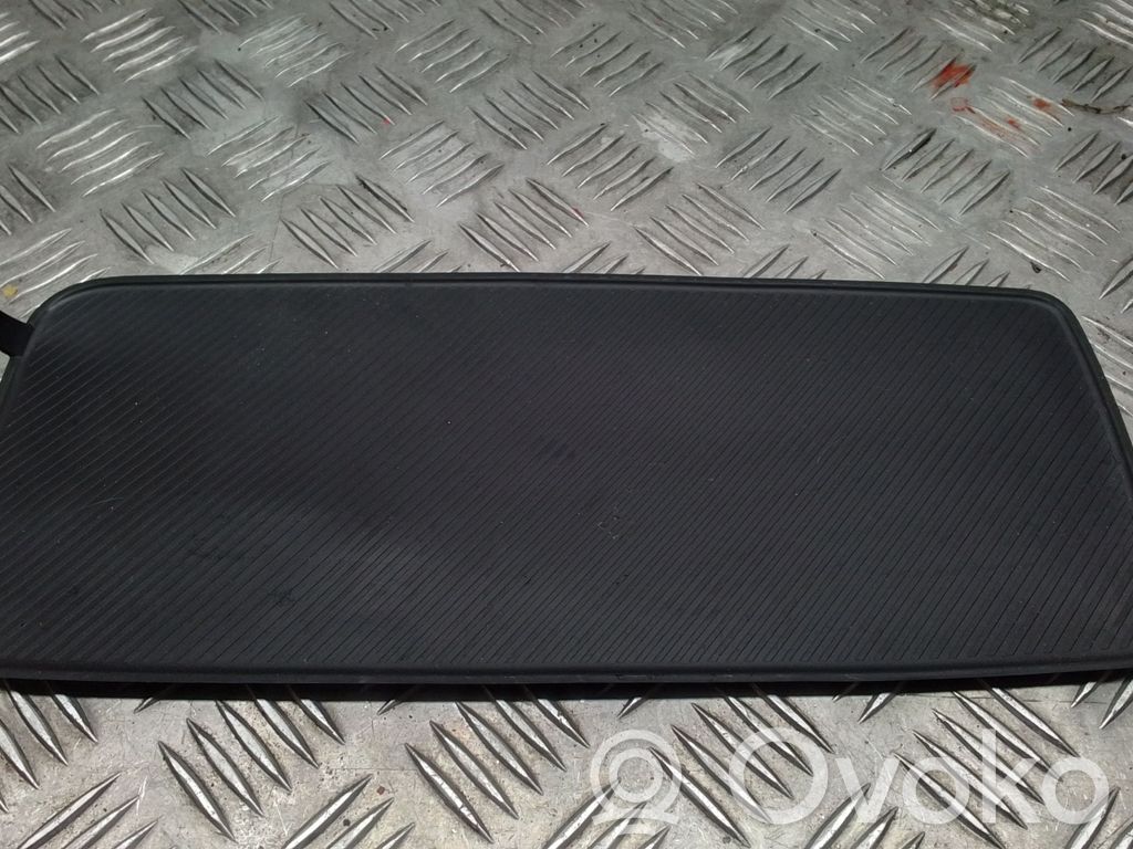 Base de la guantera   84631CV000