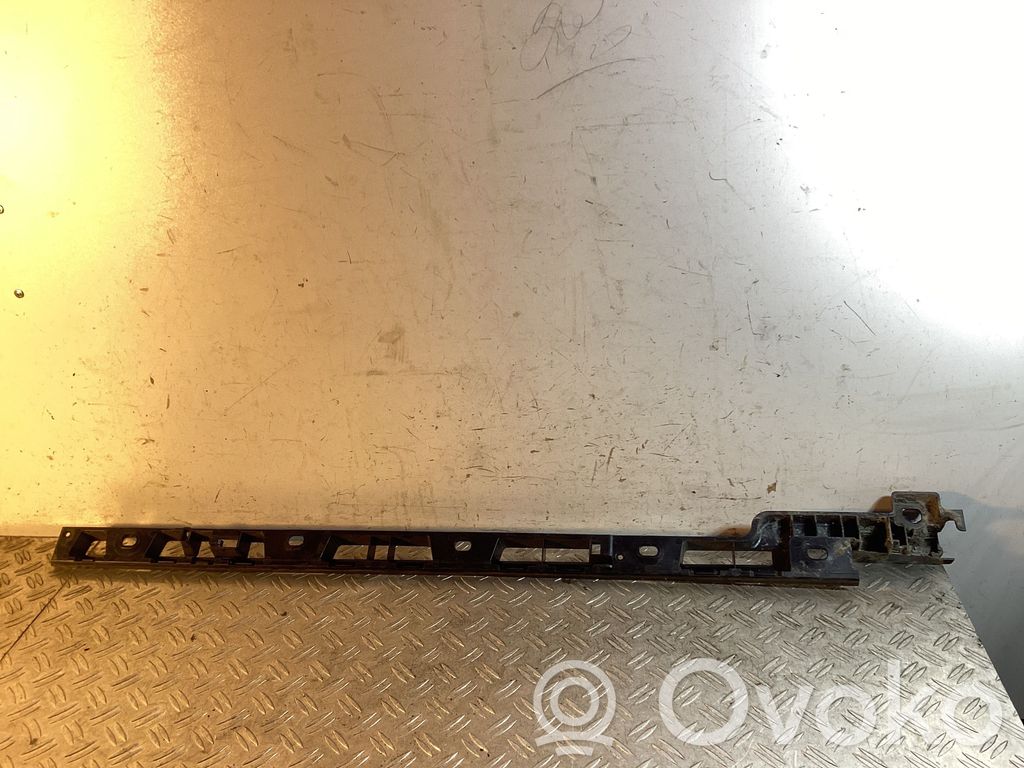 Sill supporting ledge   95B853558C