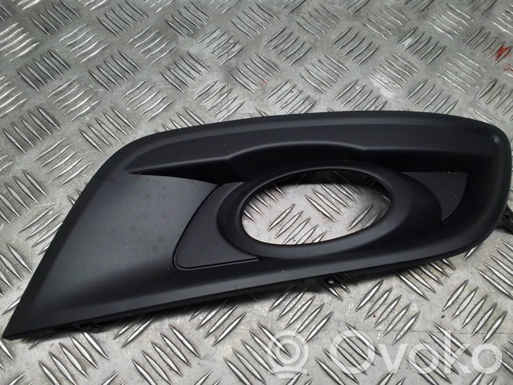 Mazda 3 I Etusumuvalon ritilä 