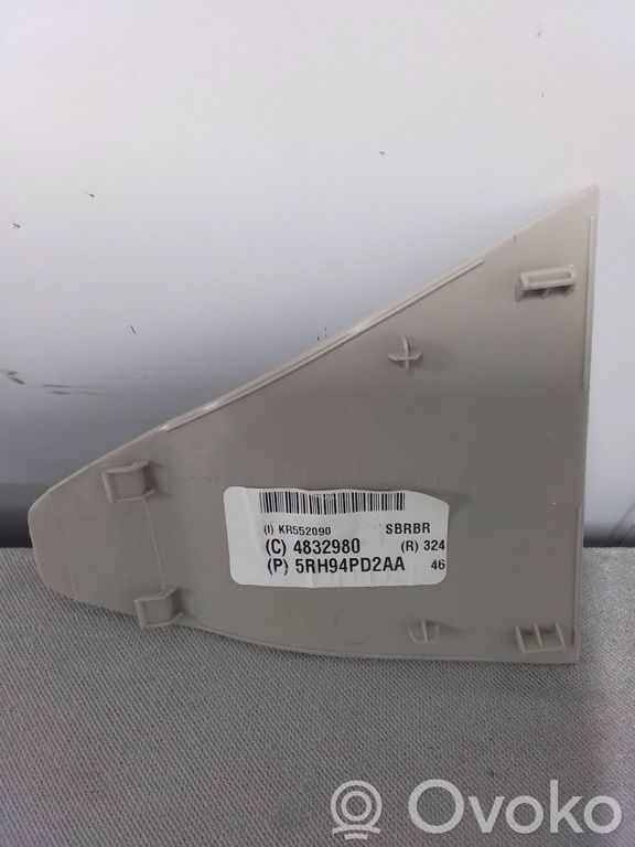 Chrysler Pacifica (B) pillar trim (bottom) 