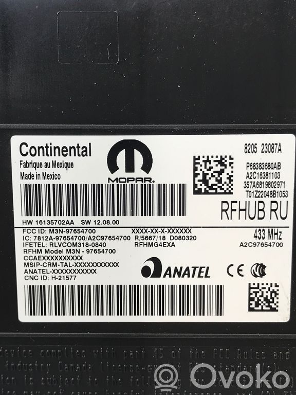 Chrysler Pacifica Antenna control unit 