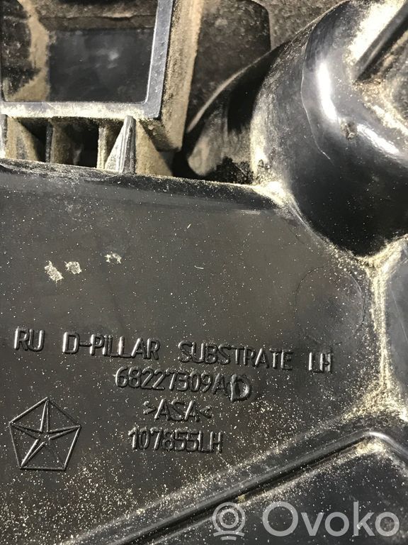 Chrysler Pacifica Inny części progu i słupka 
