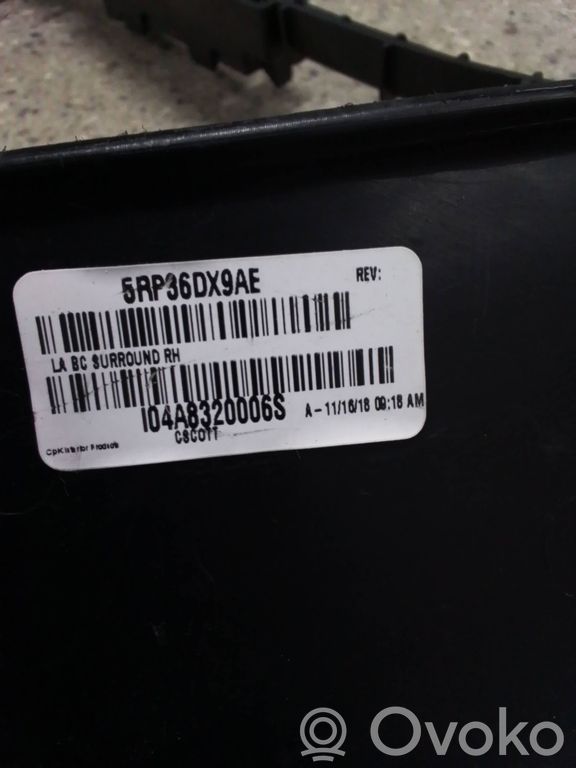 Dodge Challenger Pilar (B) (superior) 