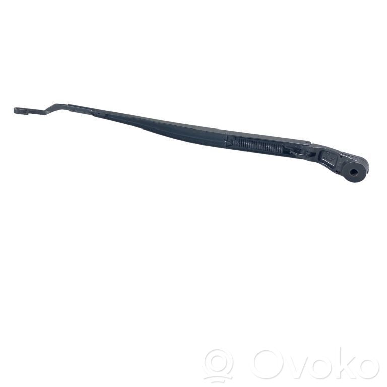 Dodge Durango Front wiper blade arm 