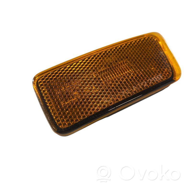Reflektor vorne   403M115A425AC