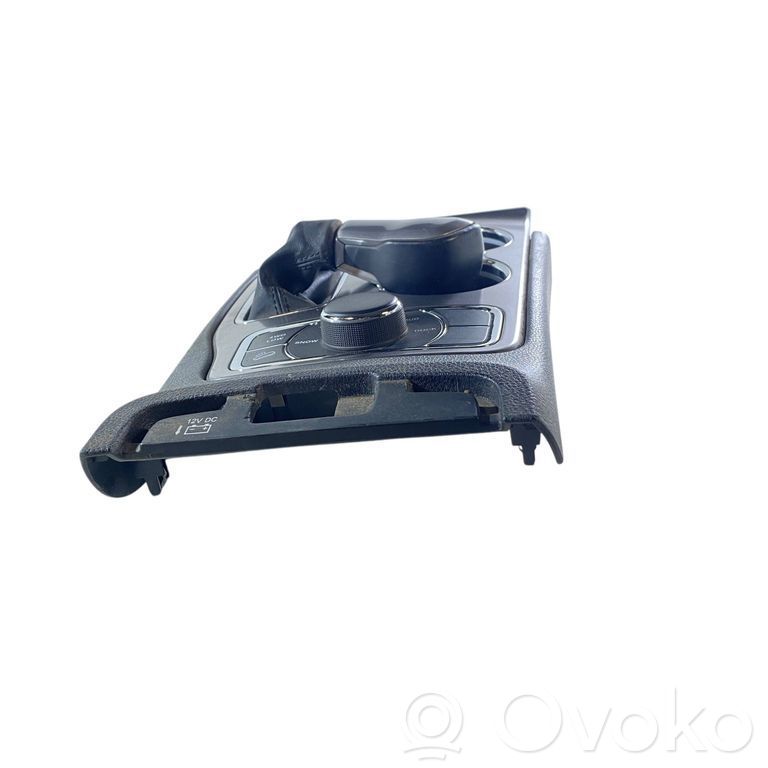 Jeep Grand Cherokee Gear shifter surround trim plastic 