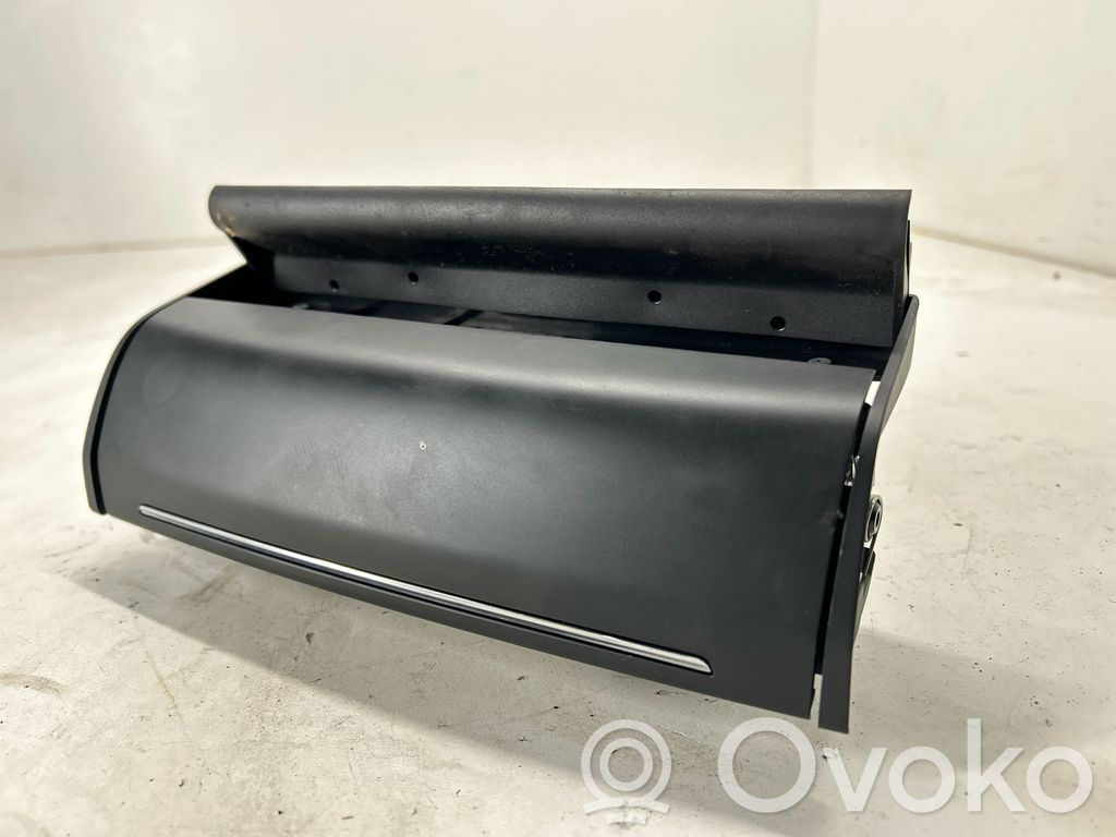 Maserati Ghibli Dashboard storage box/compartment 