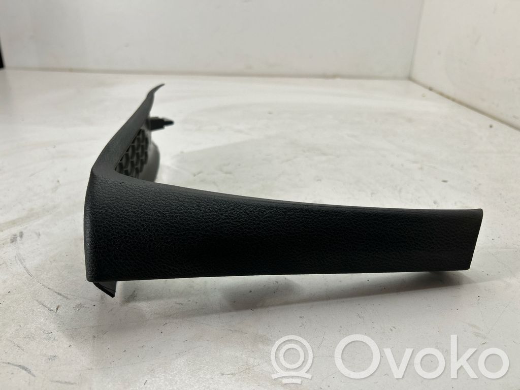 Chrysler Pacifica (A) pillar trim 
