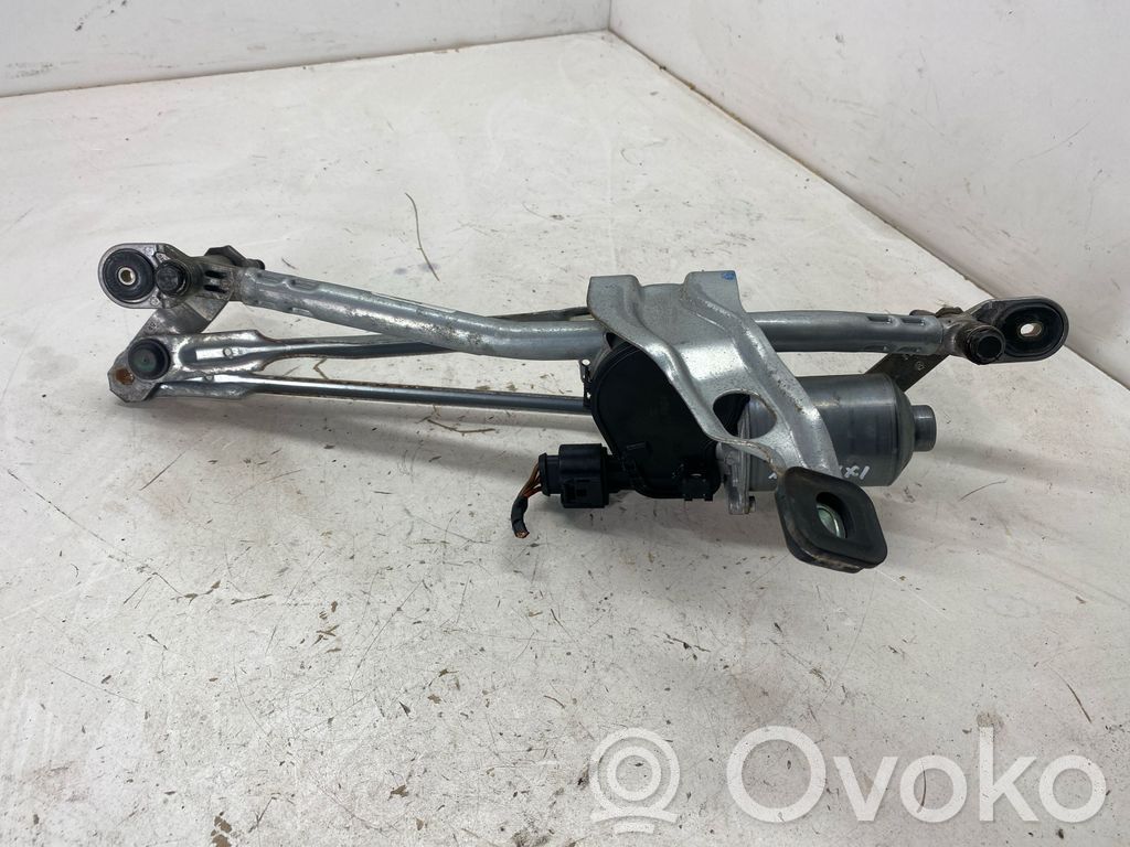 BMW X1 F48 F49 Mechanizm i silniczek wycieraczek szyby przedniej / czołowej 