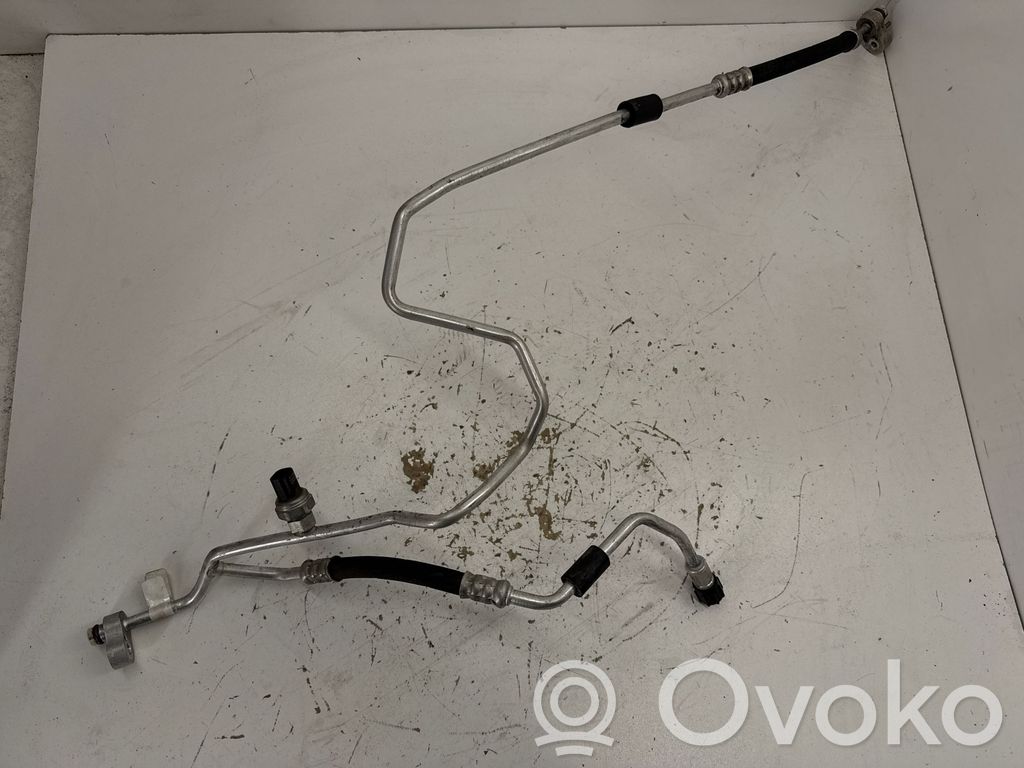 BMW X3 F25 Air conditioning (A/C) pipe/hose 