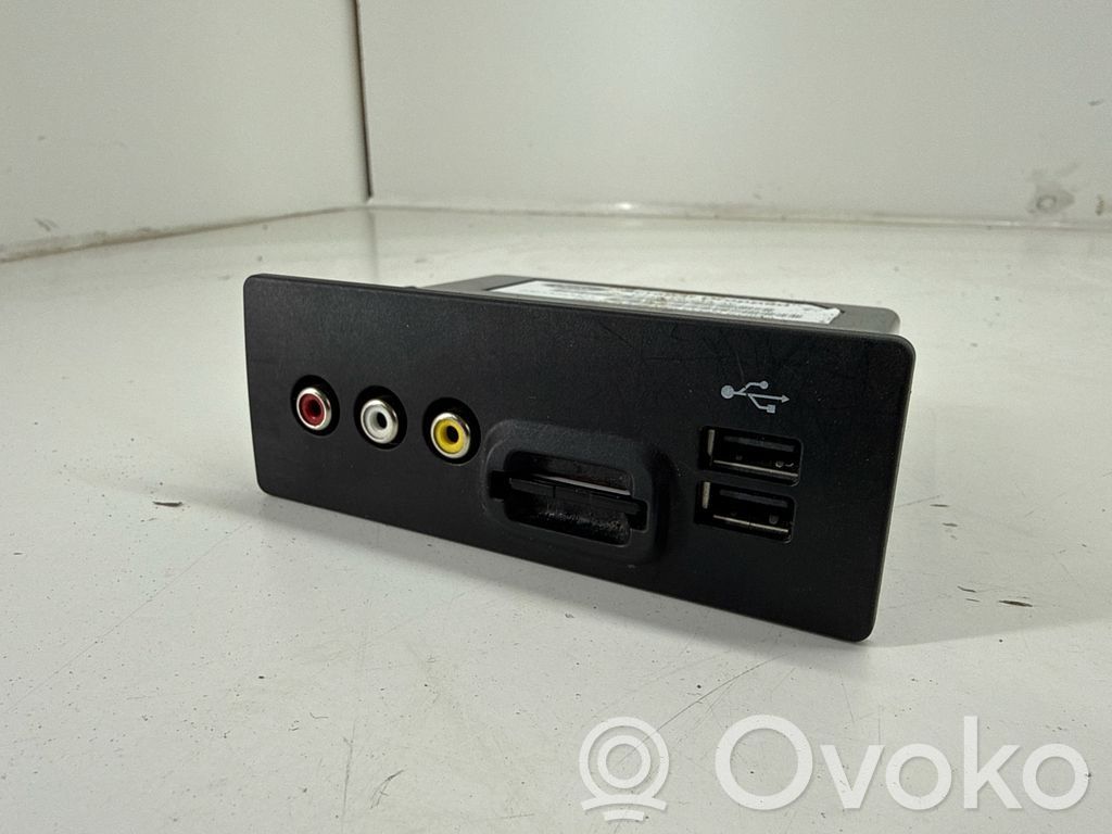 Ford Fusion II USB socket connector 