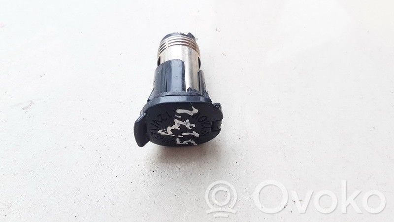 Cigarette lighter