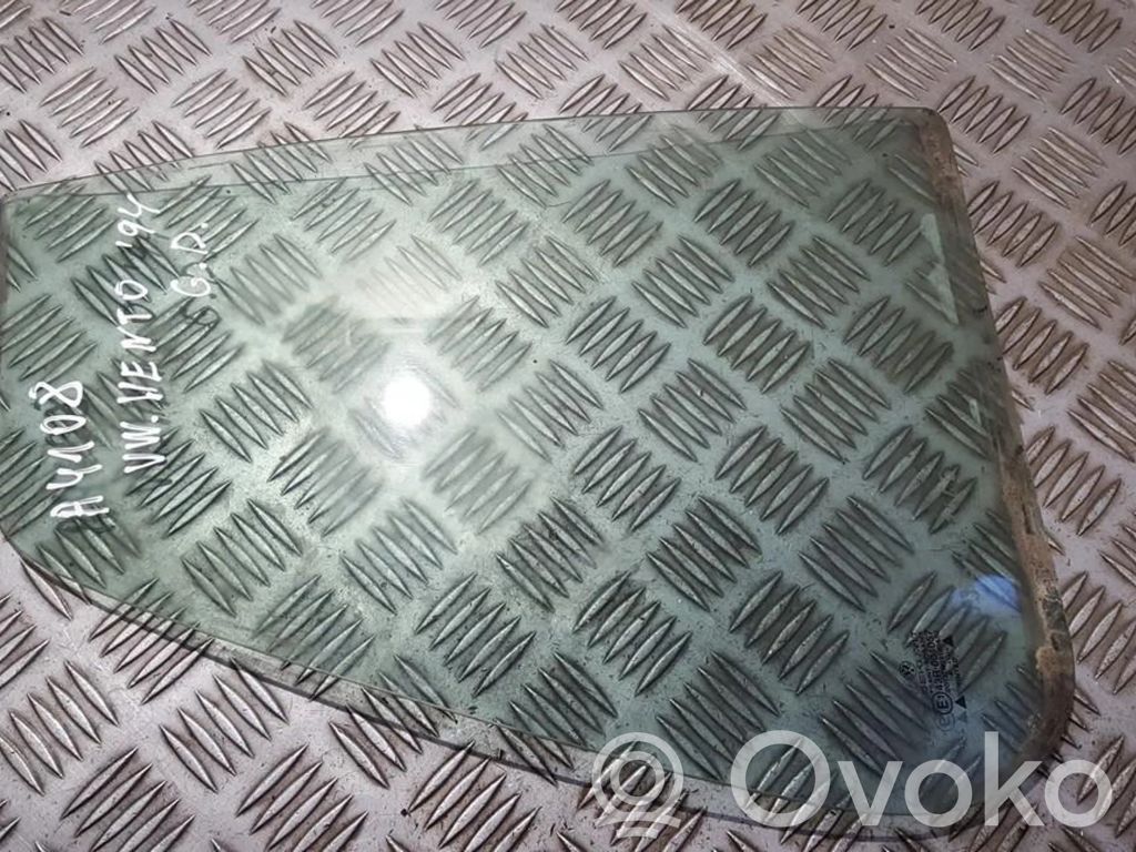 Ventanilla de ventilación de la puerta trasera