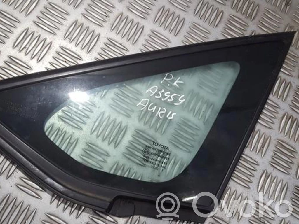 Toyota Auris 150 Ventanilla de ventilación de la puerta delantera cuatro puertas
