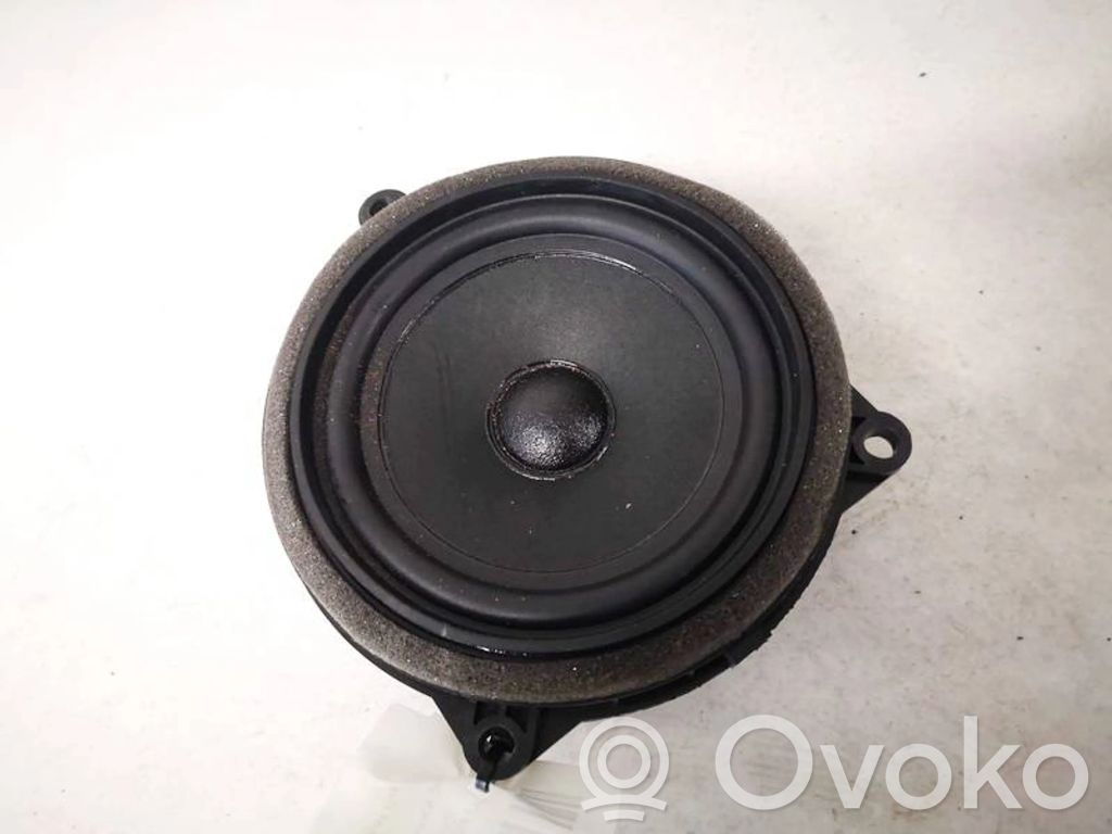 BMW 2 F22 F23 Etuoven kaiutin 