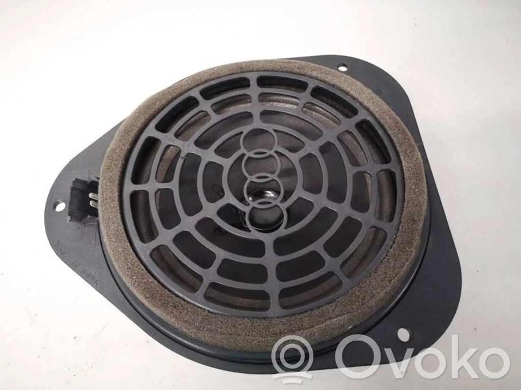Audi A5 8T 8F Etuoven kaiutin
