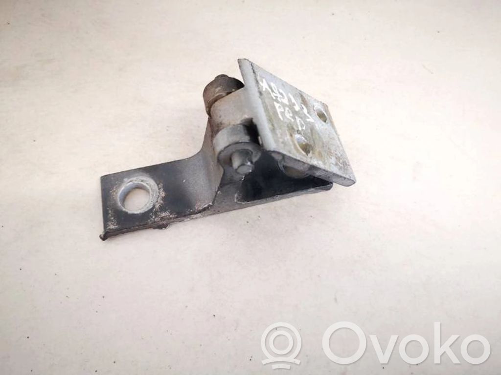 Etuoven yläsarana   4A0831401A,4A0831401A