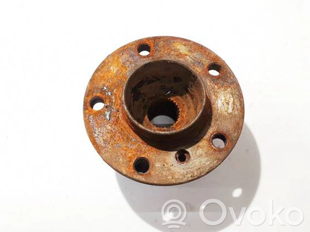 Rear wheel hub