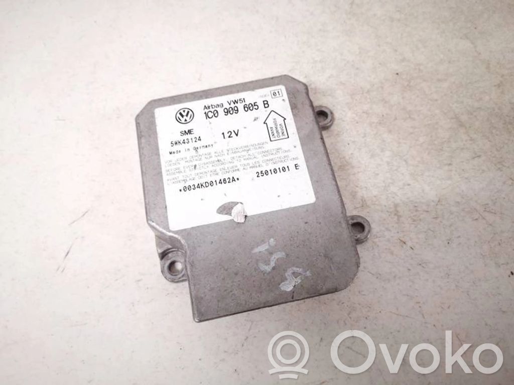 Volkswagen PASSAT B5.5 Centralina/modulo airbag