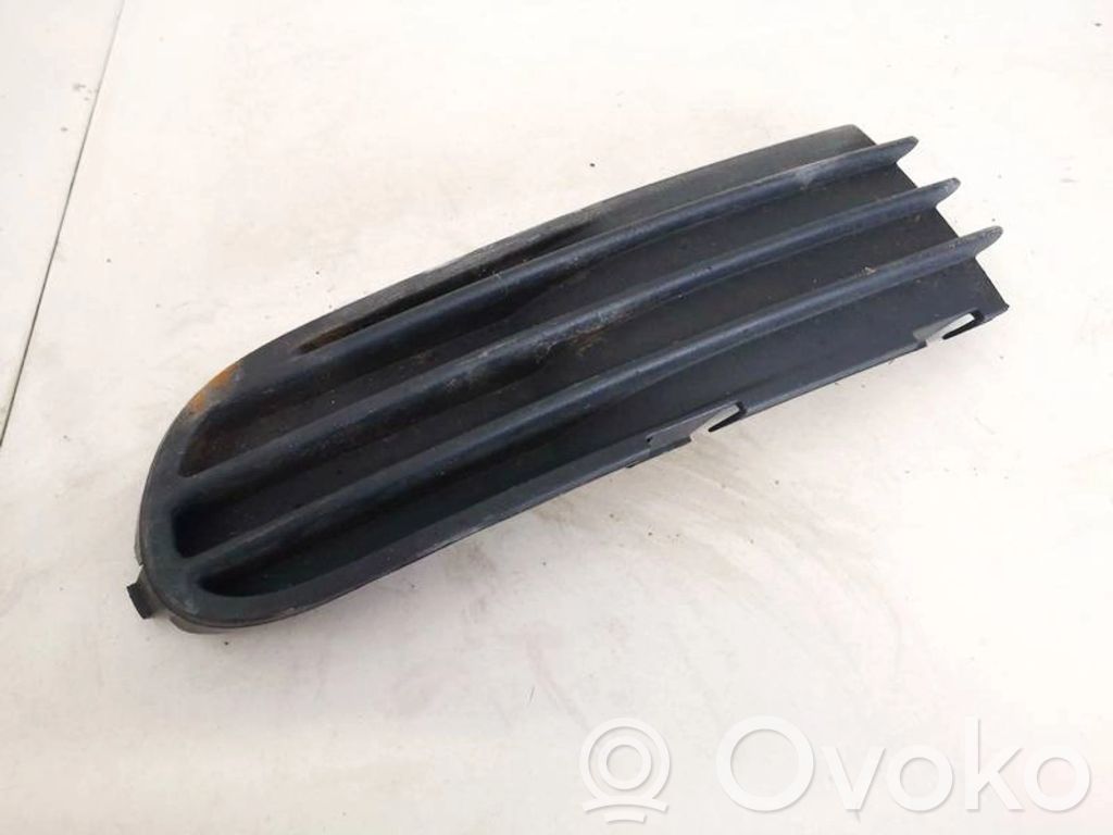 Volvo V50 Grille inférieure de pare-chocs avant
