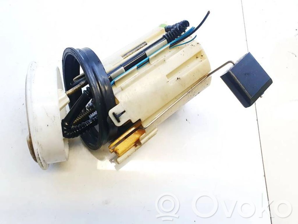 Mercedes-Benz CLS C219 Pompa carburante immersa 