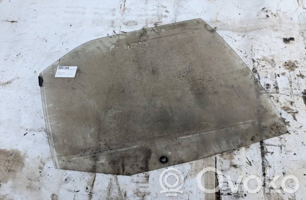 Peugeot 405 Geam ușă spate 