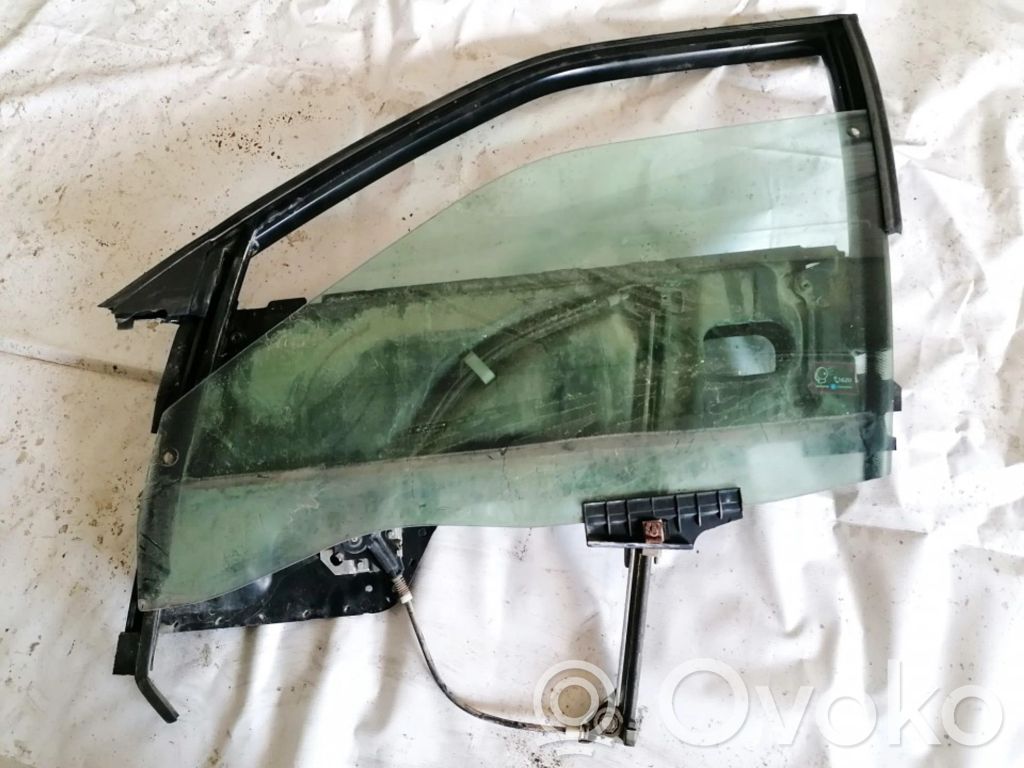 Audi 80 90 S2 B4 Szyba drzwi przednich 