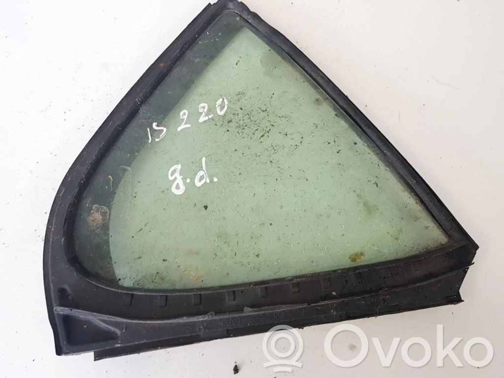 Ventanilla de ventilación de la puerta trasera
