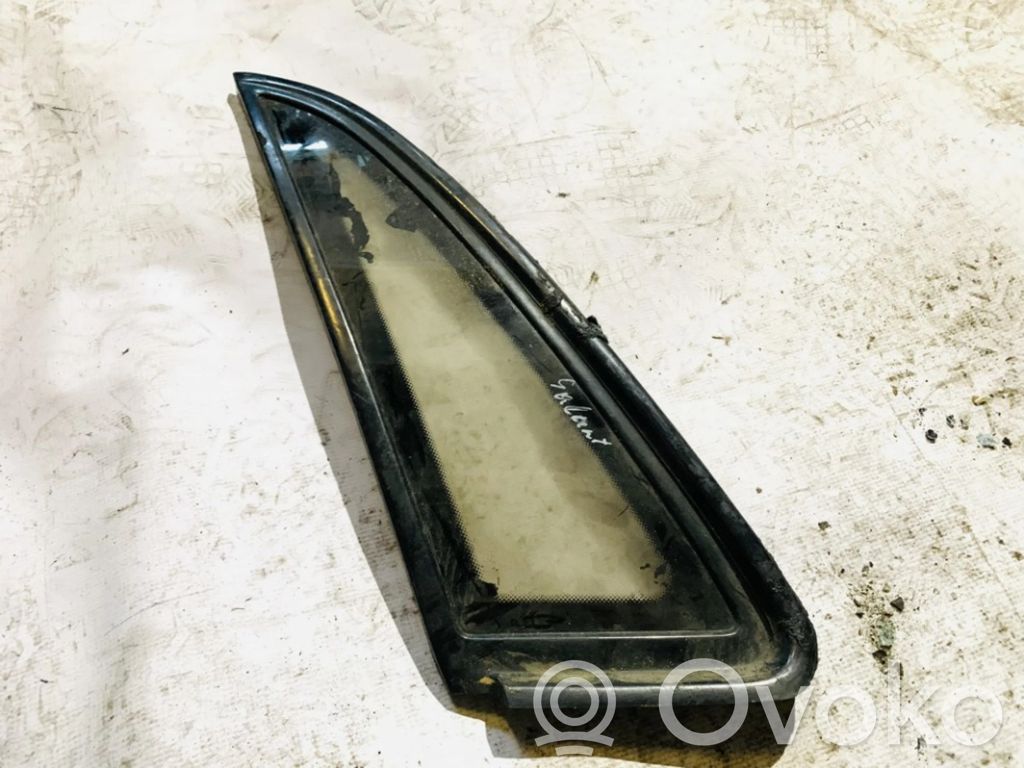 Vidrio lateral trasero