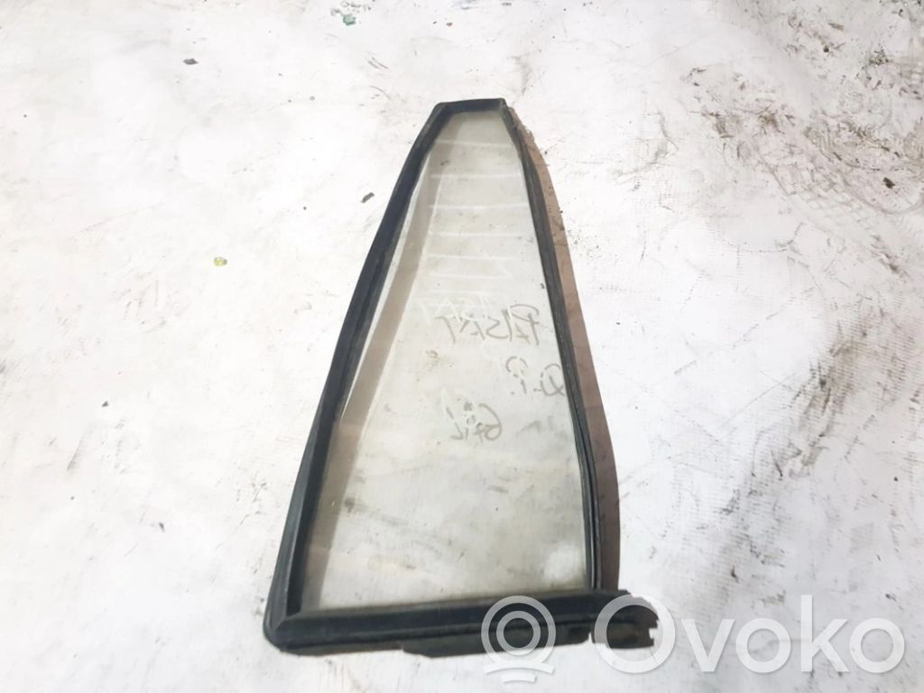Ventanilla de ventilación de la puerta trasera