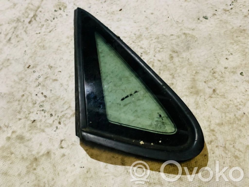 Rear side window