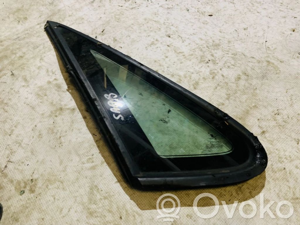 Rear side window