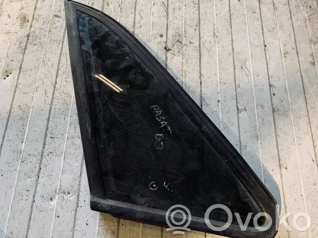 Rear side window