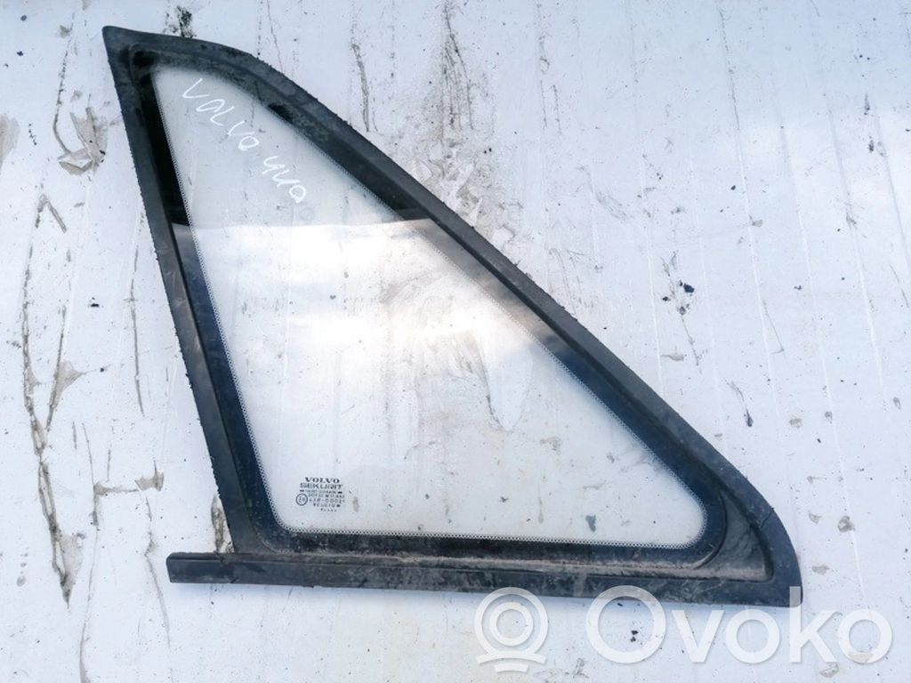 Rear side window