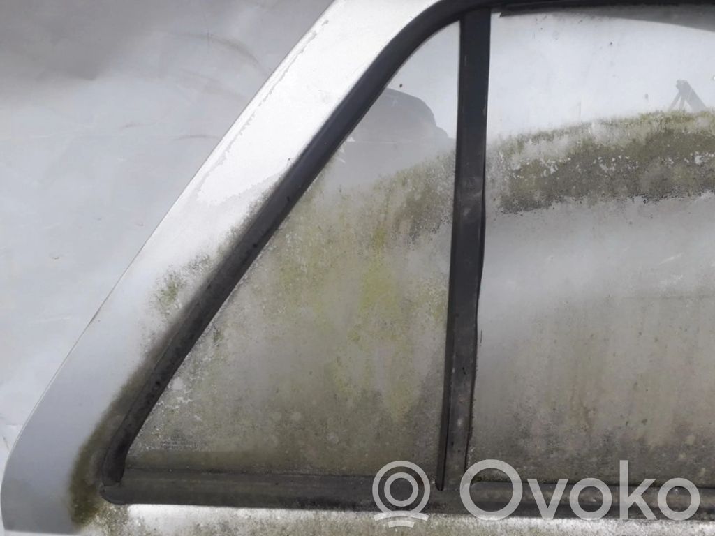 Hyundai Sonata Geam aerisire ușă spate 