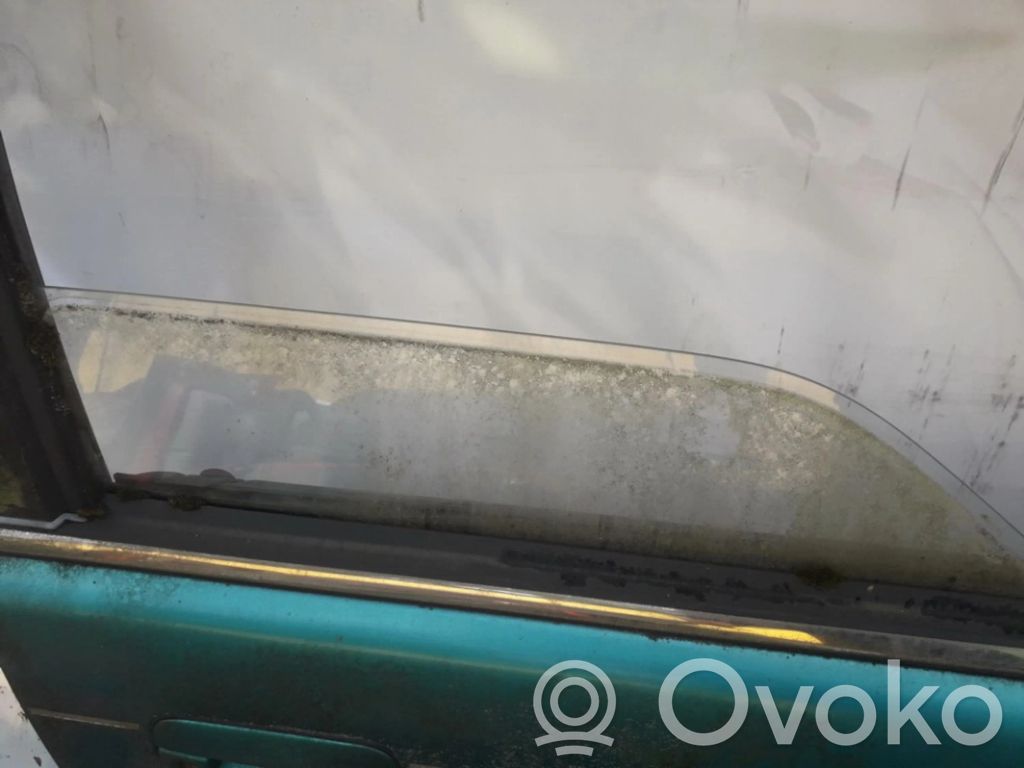 Hyundai Pony Vitre de fenêtre porte avant (4 portes)