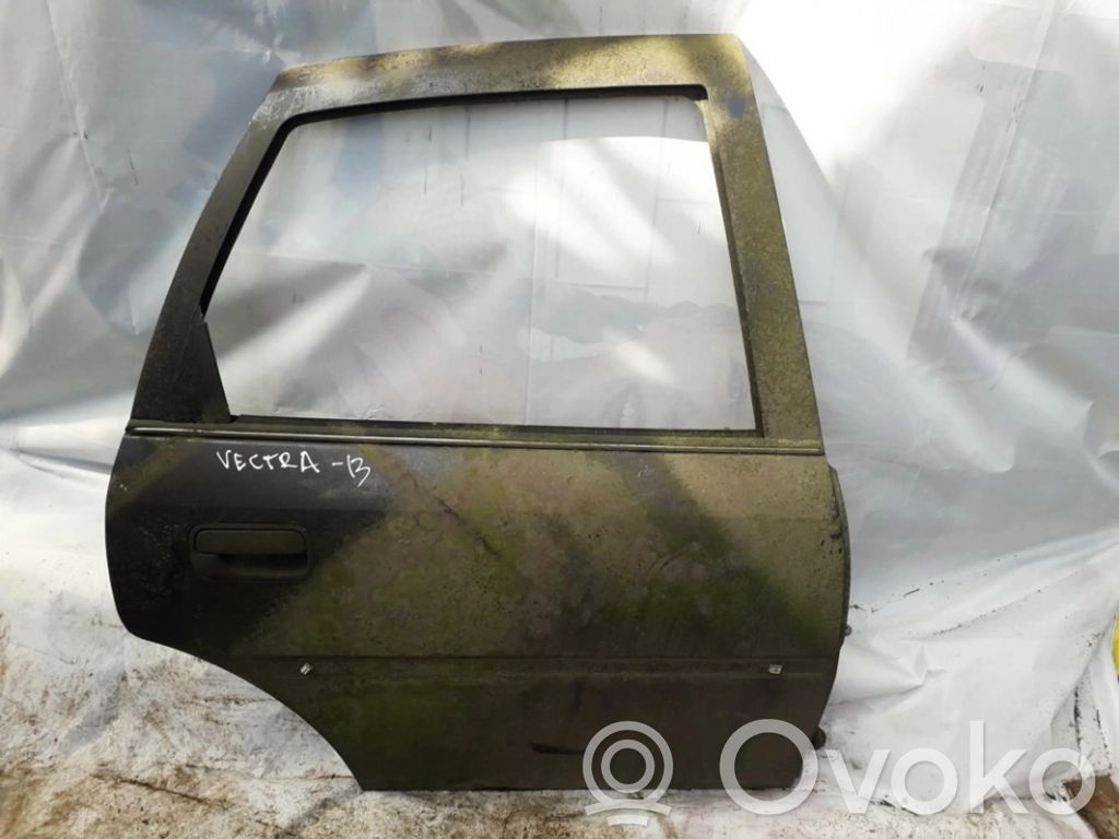 Opel Vectra B Puerta trasera 