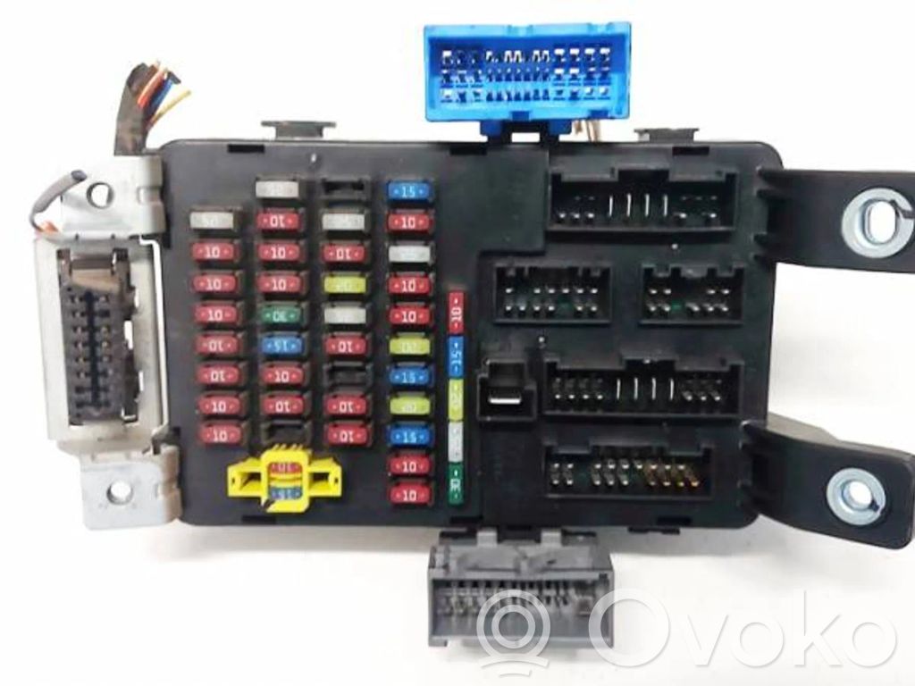 KIA Rio Juego de caja de fusibles 