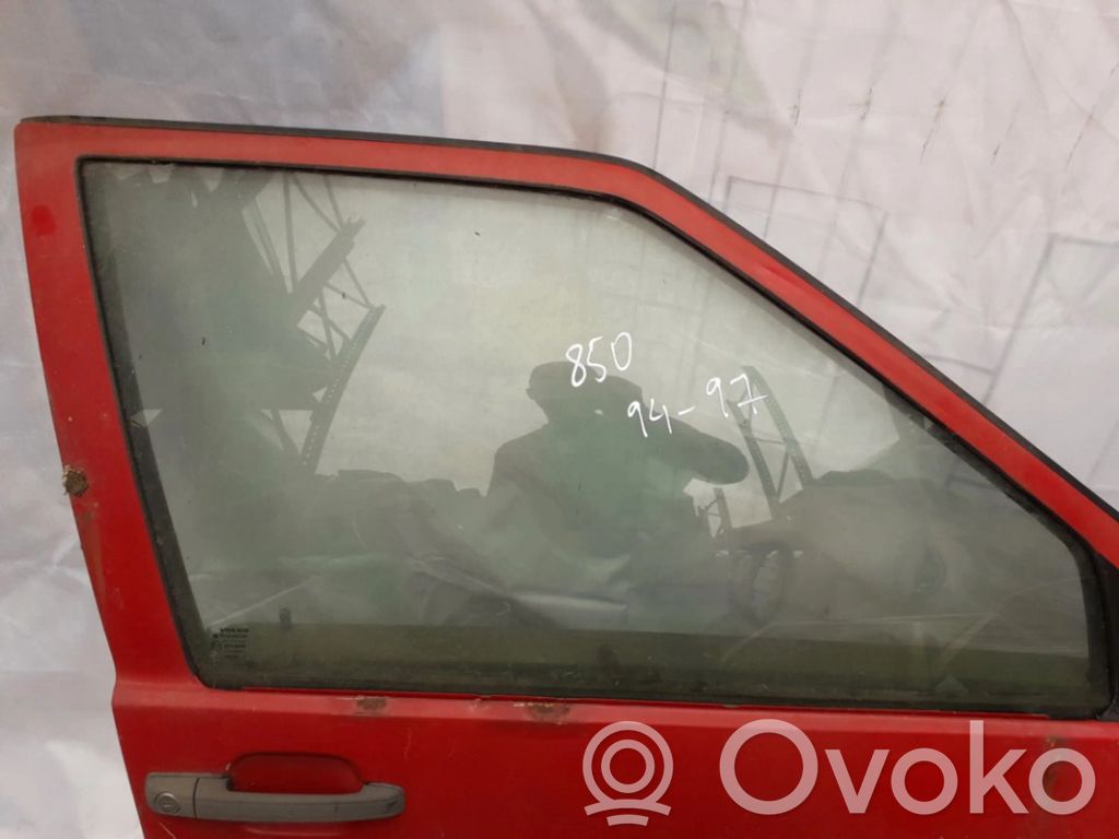 Etuoven ikkunalasi, neliovinen malli
