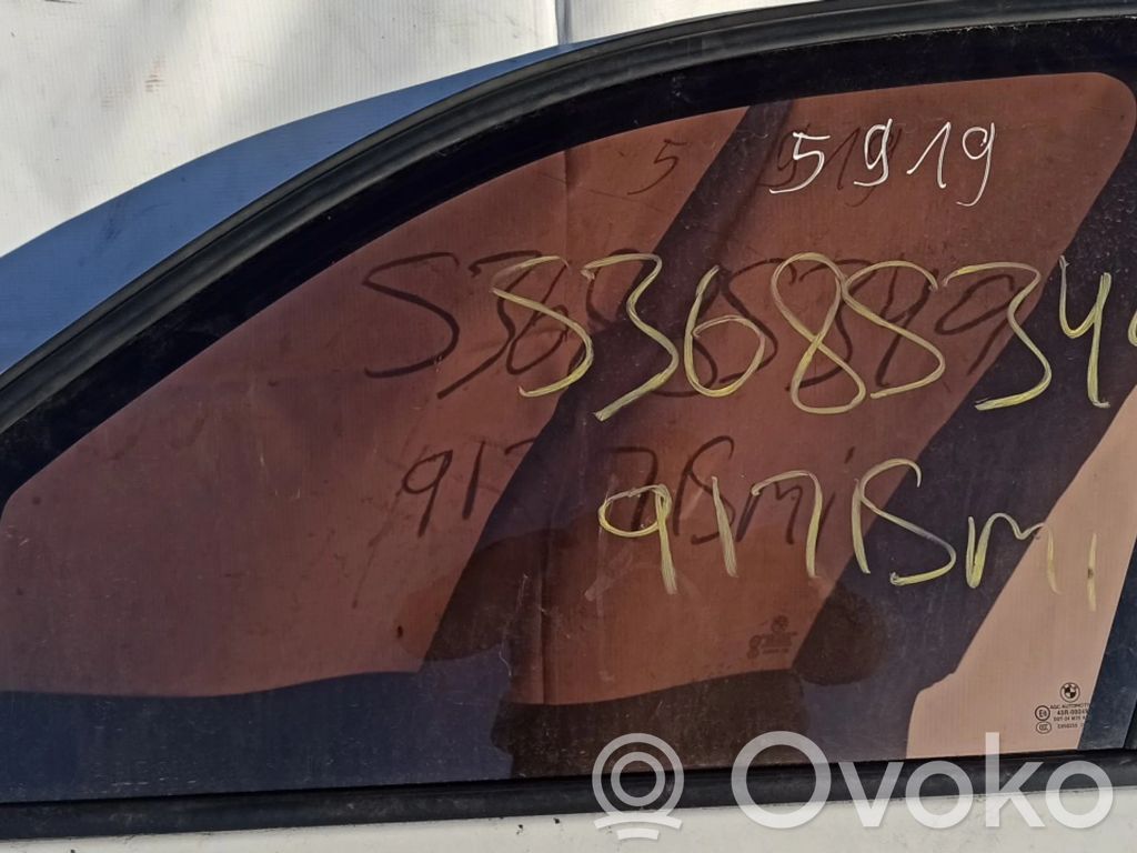 BMW X1 E84 Vetro del finestrino della portiera anteriore - quattro porte 