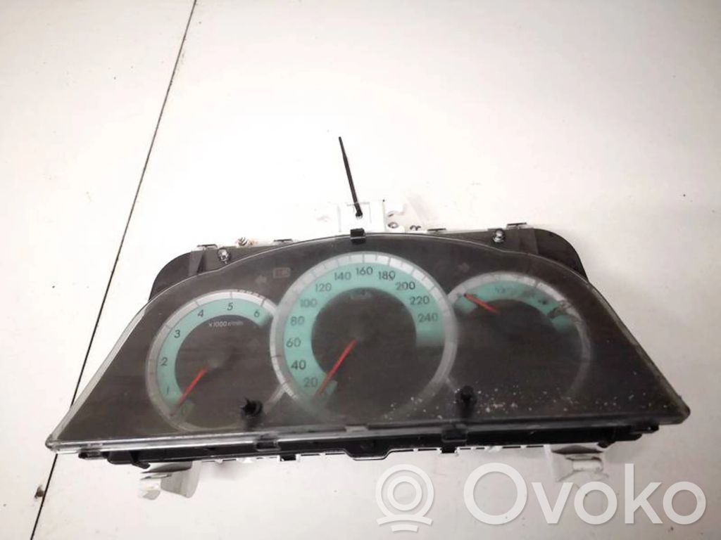 Toyota Corolla Verso AR10 Tachimetro (quadro strumenti)