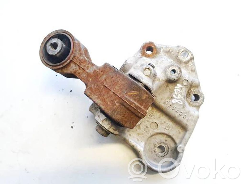 Soporte de montaje del motor   975420,975420