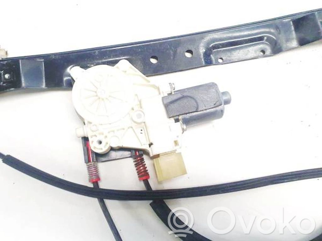 Motor del regulador de la ventanilla de la puerta delantera   0130822287,0130822287