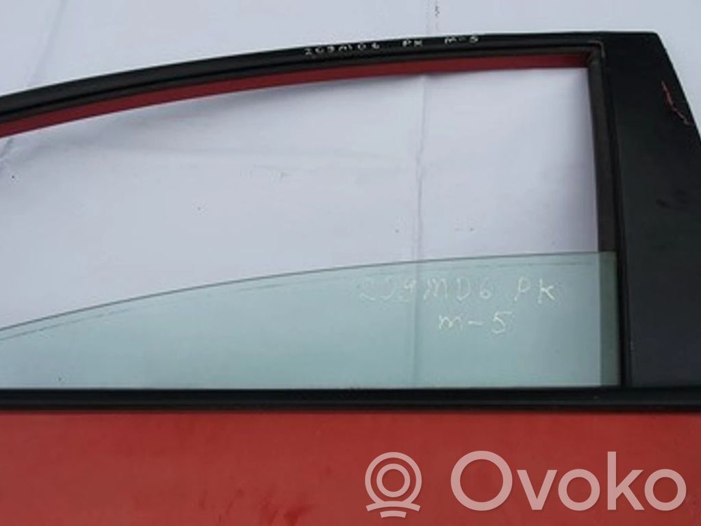 Mazda 5 priekšējo durvju stikls (četrdurvju mašīnai) 