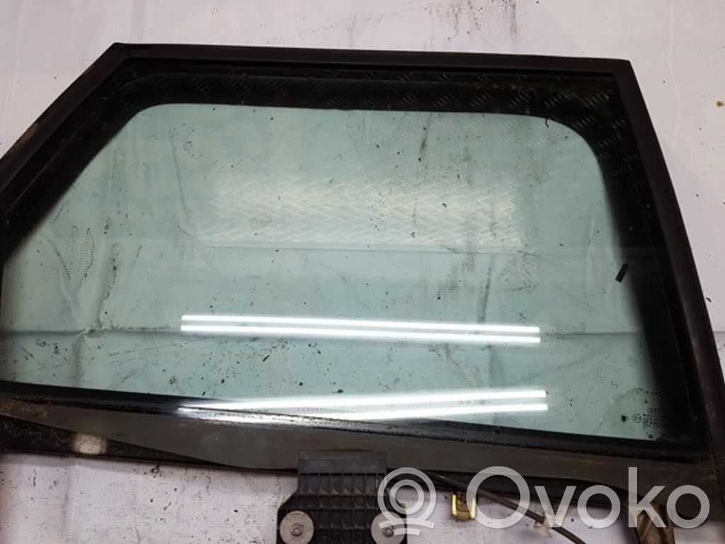 Luna de la puerta trasera