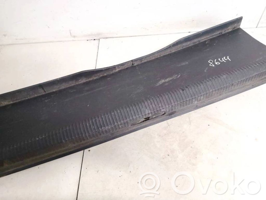 Volkswagen PASSAT B7 Altro elemento di rivestimento bagagliaio/baule
