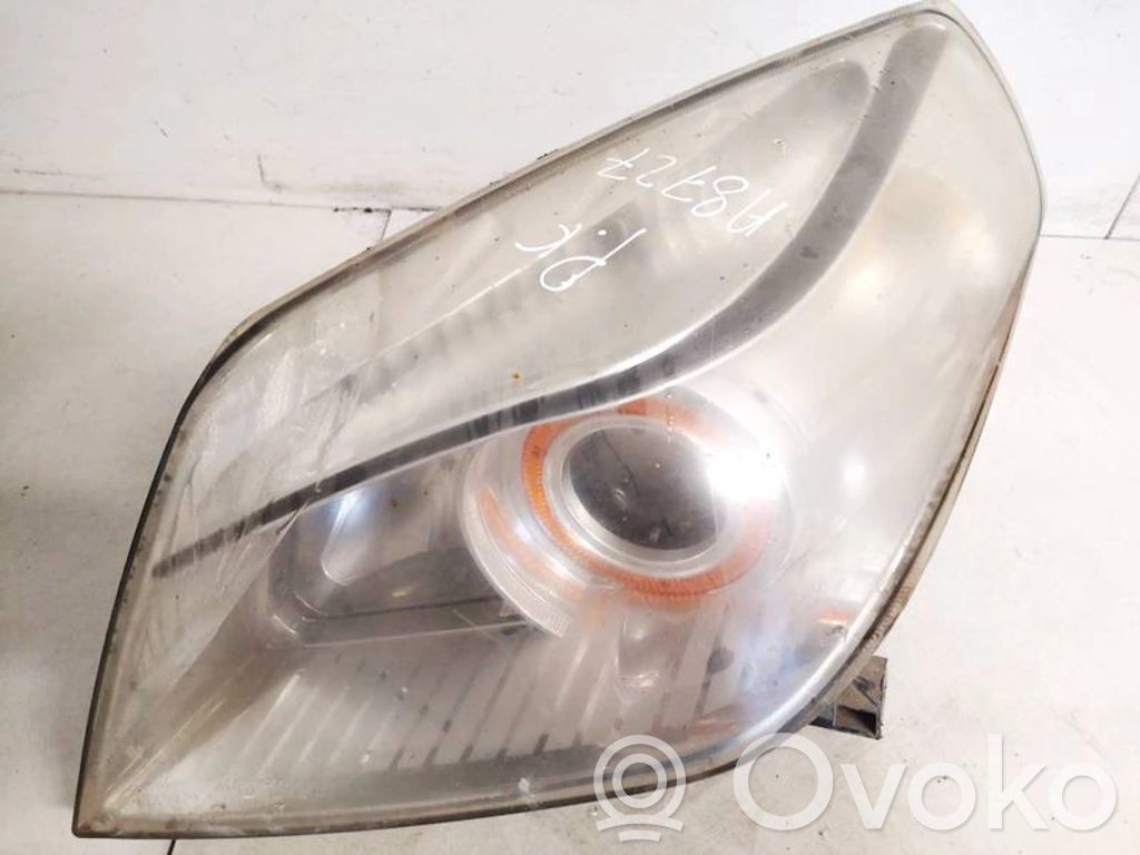 Lampa przednia