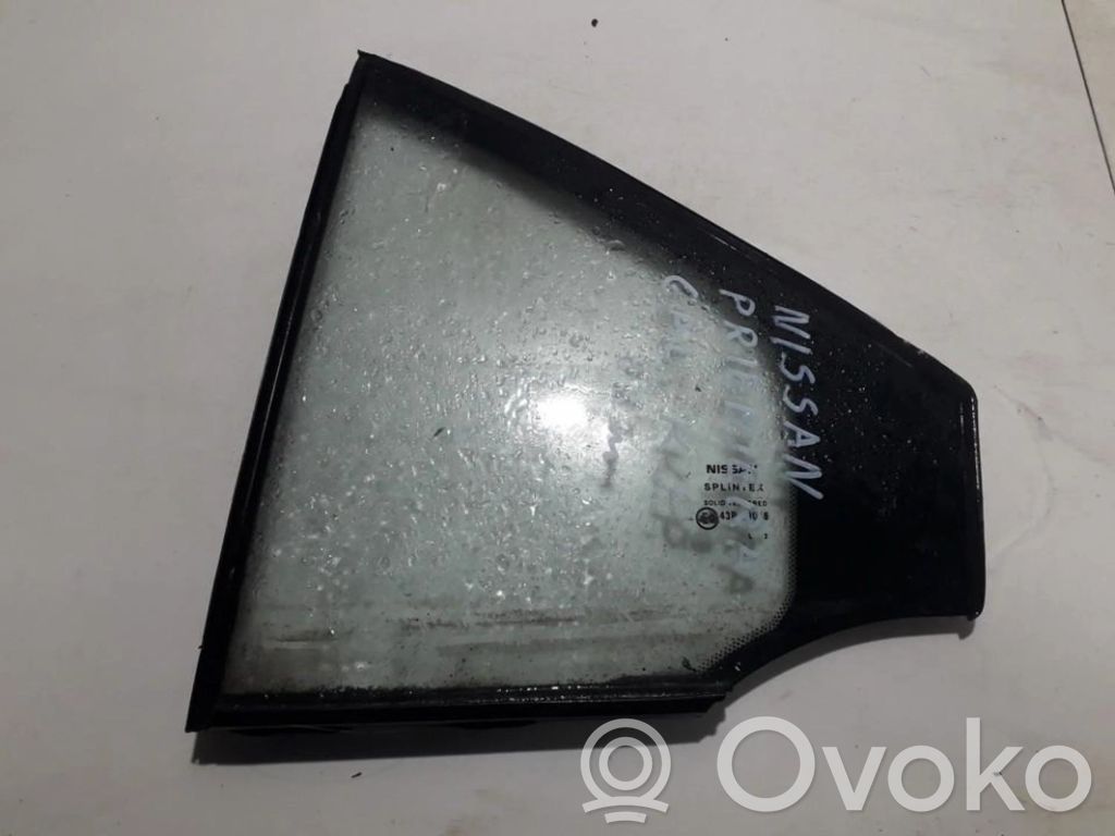 Ventanilla de ventilación de la puerta trasera   82221AV605,82221AV605